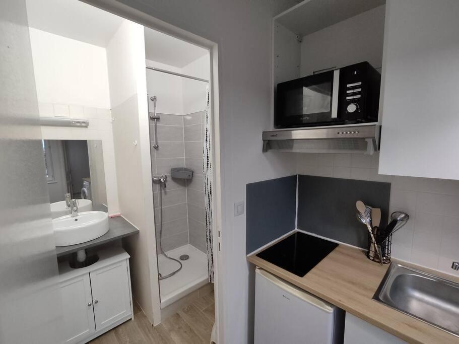 Apartment Le 5, Wifi, Parking, Centre Chateauroux