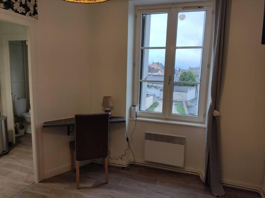 Apartment Le 5, Wifi, Parking, Centre Chateauroux
